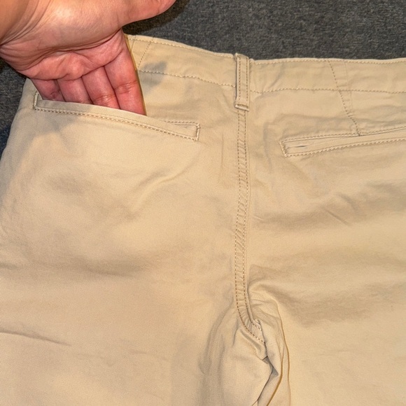 GAP- NWT Boys Khaki Shorts size 12 - Picture 11 of 14